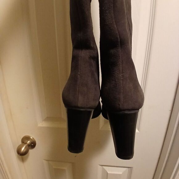 Stuart Weitzman Gray Heeled Boots with Block Heel - Picture 4 of 8